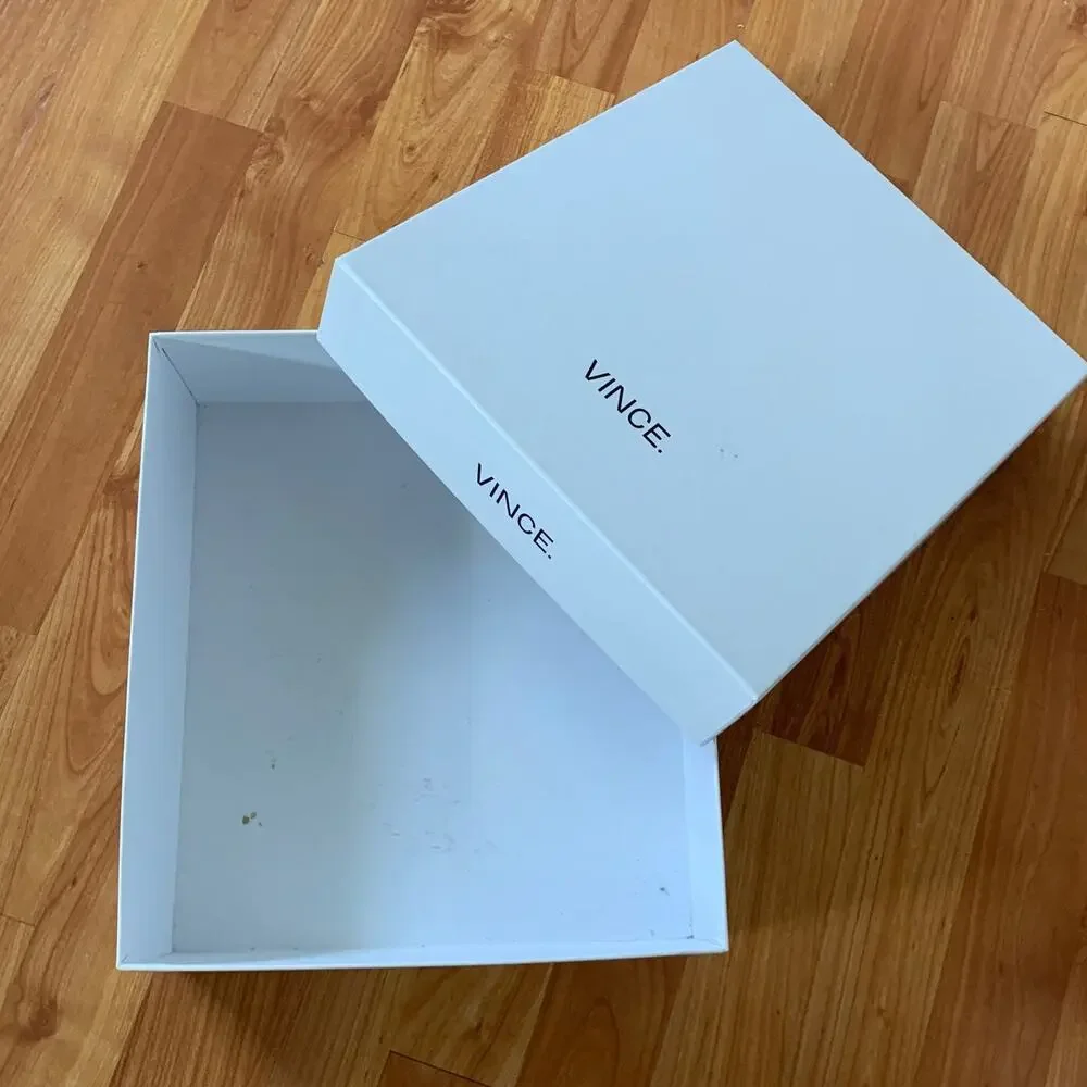 Vince White empty‎ shoe box